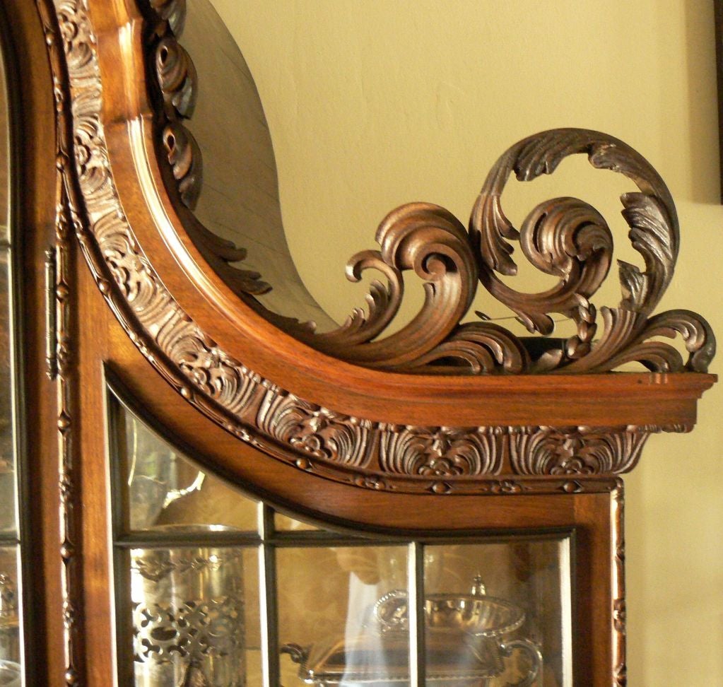 Magnificent Italian Display Cabinet