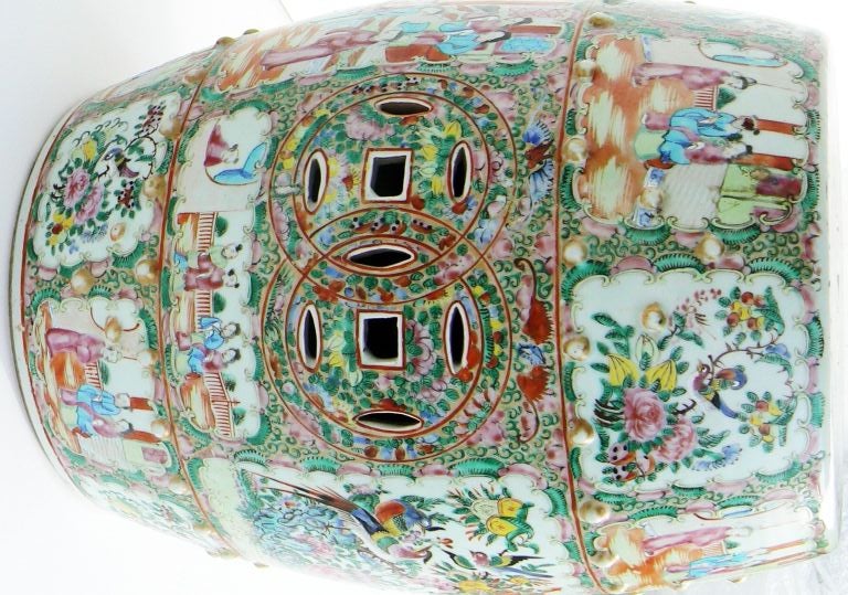 Finely decorated Rose Medallion garden seat with interesting raised nub texture in two bands. Richly colored and in excellent condition.