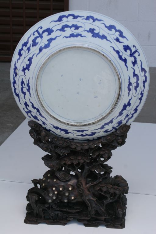 Japanese Imari Charger With Wood and Mother of Pearl 6