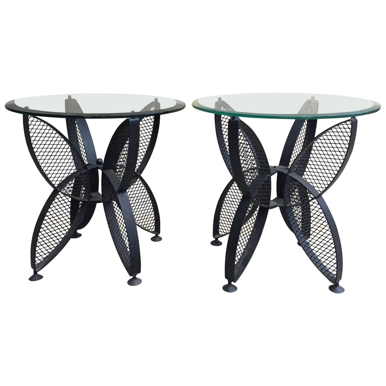 Mid-Century Modern Pair of Wrought Iron Side Tables, France, 1950s For Sale