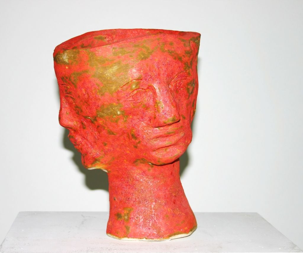 Beautiful 3 Head Vessel by Linda Smith 2006. The glaze of Beatrice Wood makes this piece of art one of a kind. Orange-Salmon-Green color.Signed Bio:<br />
Born<br />
Manhattan, 1947<br />
<br />
Education<br />
1973	New York University Graduate