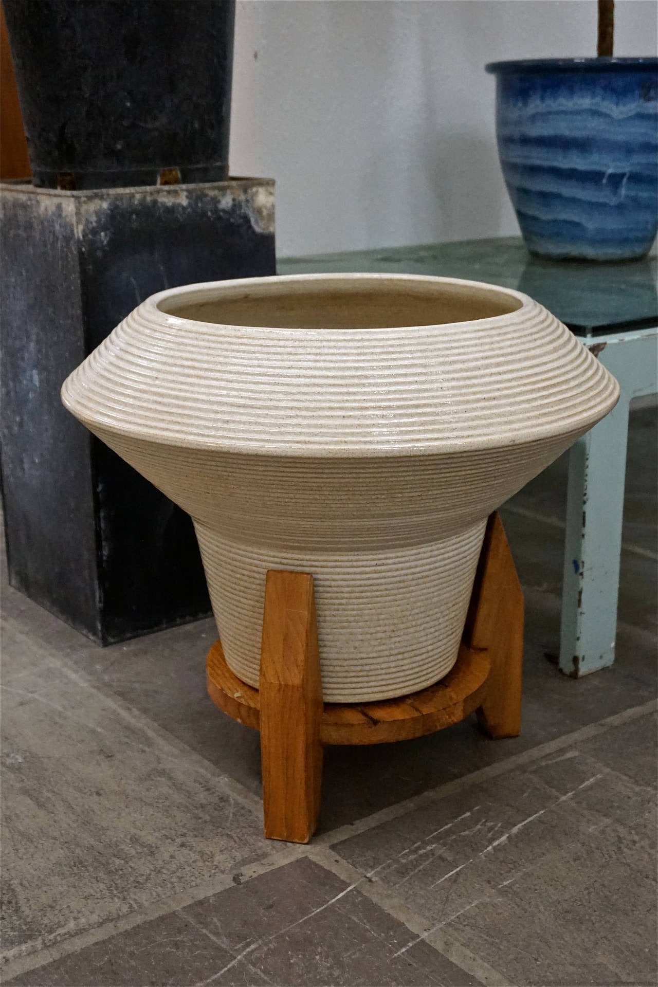Beautifully designed pot for indoor or outdoor use.
