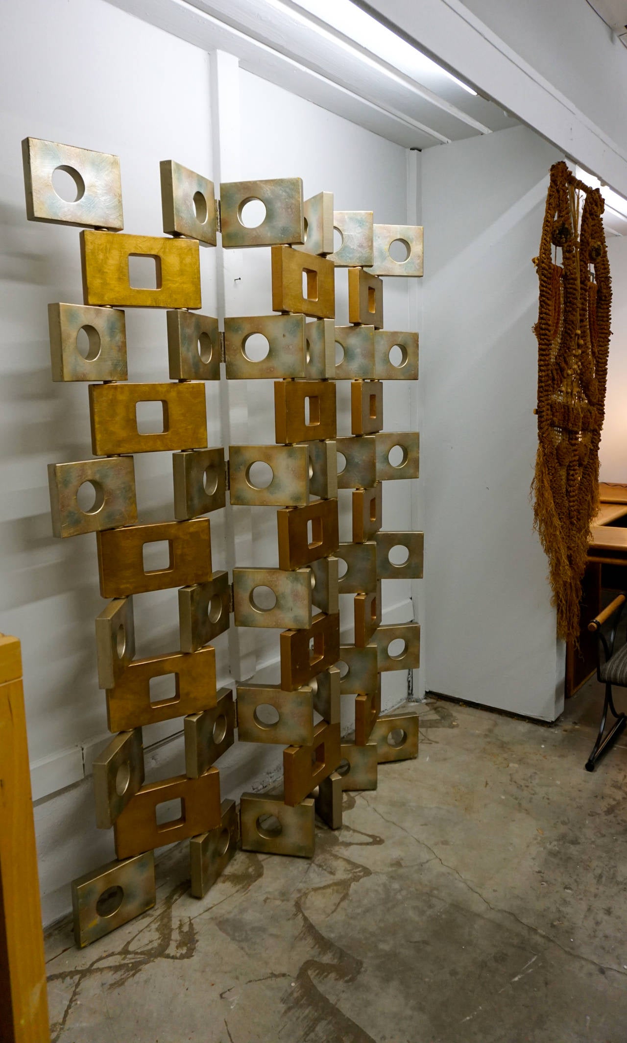 Dramatic Folding Screen or Room Divider In Good Condition In Cathedral City, CA