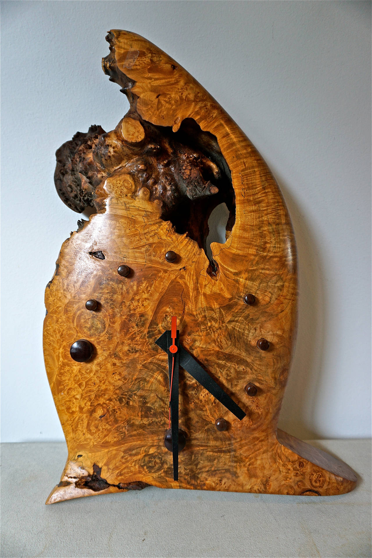 1960s California Redwood Burl Clock In Excellent Condition In Cathedral City, CA
