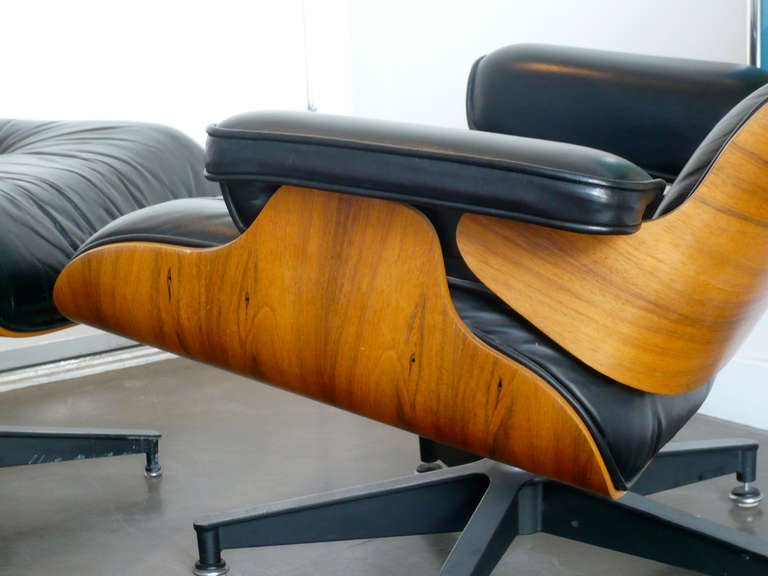 Mid-Century Modern Eames Rosewood Lounge and Ottoman