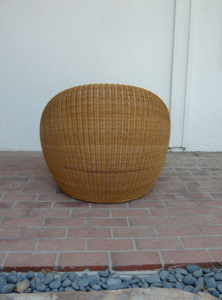 Isamu Kenmochi Rattan Lounge Chair In Excellent Condition In Cathedral City, CA