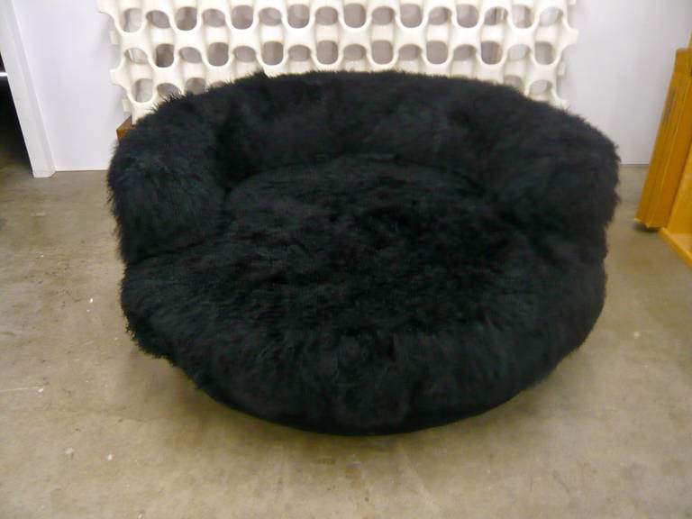 Tibetan Longhaired Sheepskin Round Loveseat 4