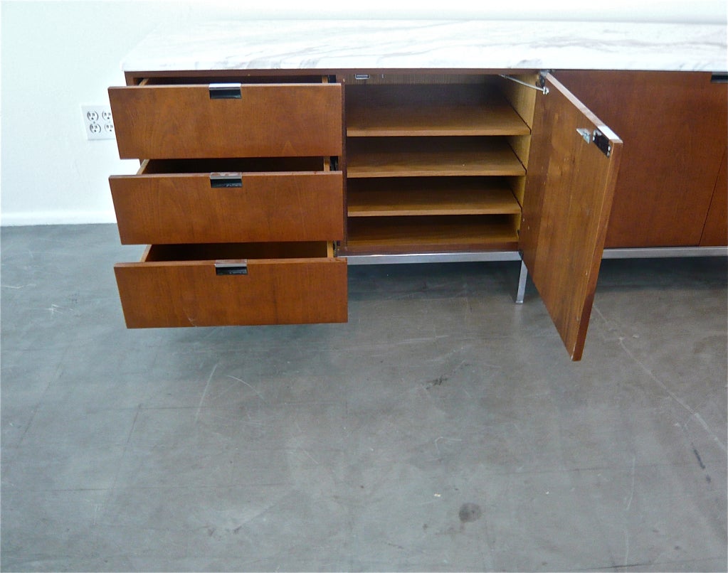 Florence Knoll Teak+Marble Credenza In Good Condition In Cathedral City, CA