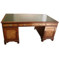 Vintage Kittinger Georgian Style Partners Desk