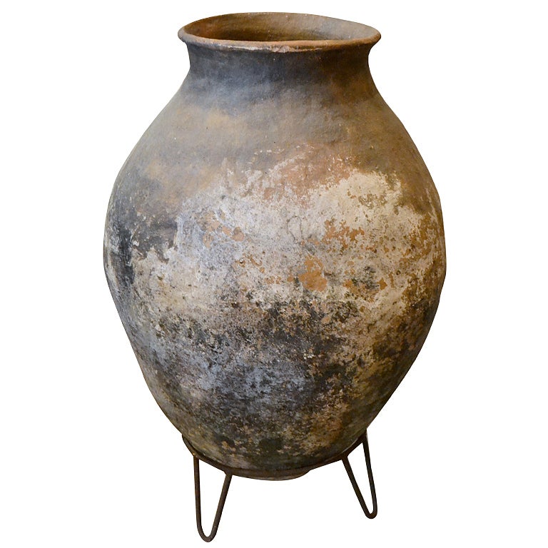 Antique Southwestern Pottery Vessel at 1stdibs
