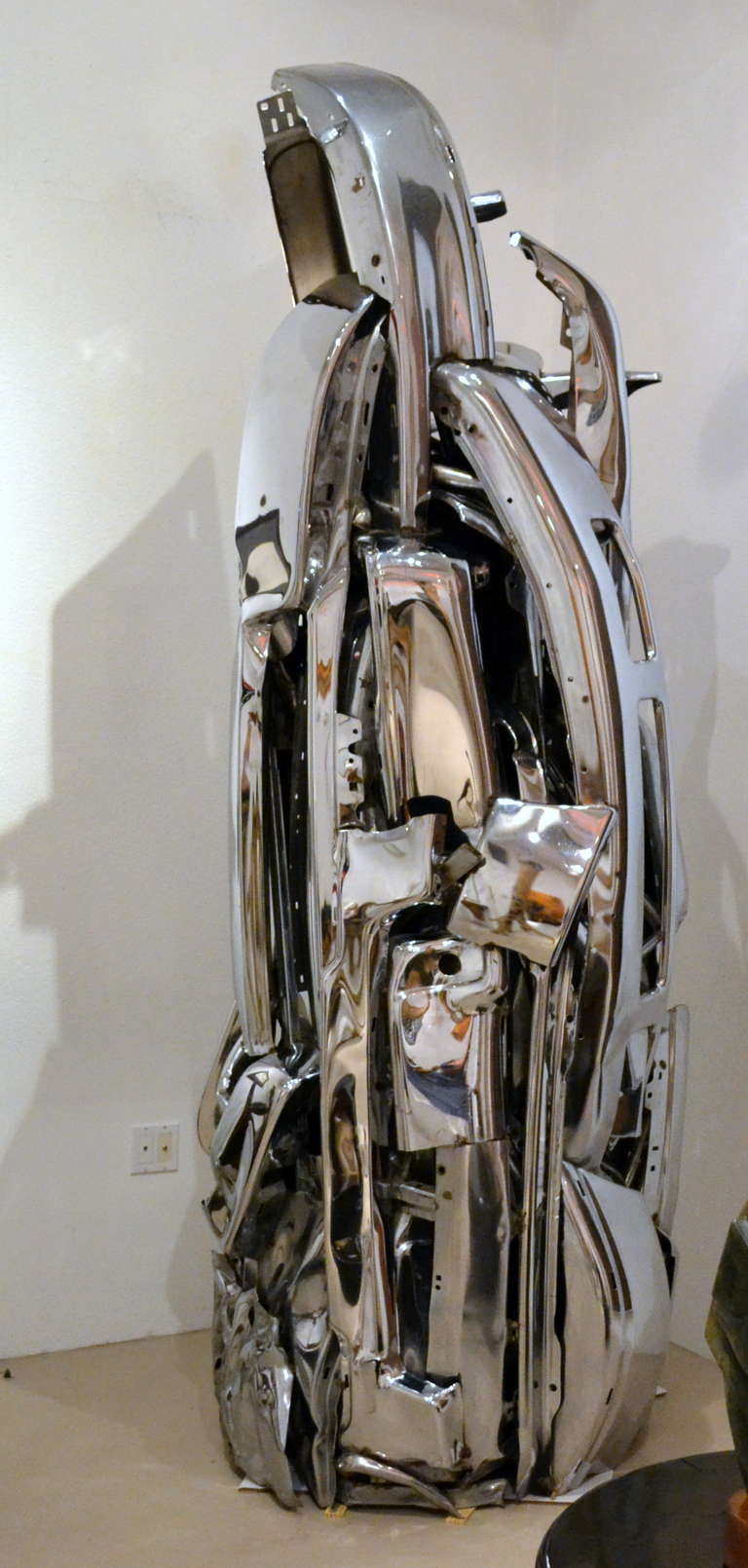 One would think this work by Paulden Evans might be a John Chamberlain sculpture.  However, like Chamberlain, who almost single highhandedly gave automotive metal a place in the history of sculpture, Evans' creations remind you that the material