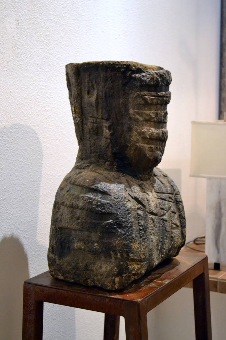 Abstract Carved Limestone Head by Vladimir Prodanovich In Excellent Condition For Sale In Cathedral City, CA