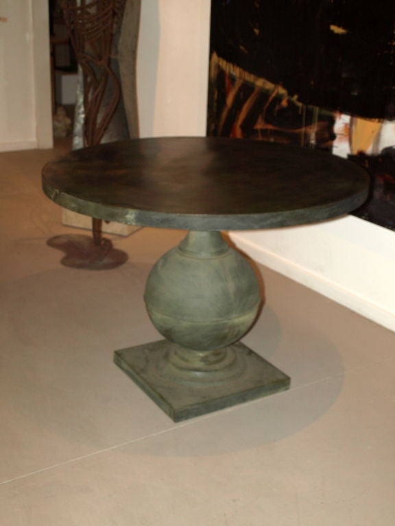 Clean lines and a classic look combined with a beautiful patina and age marks that decorate this handsome table.