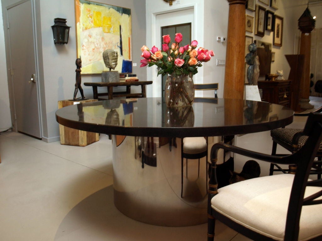 68 round dining table