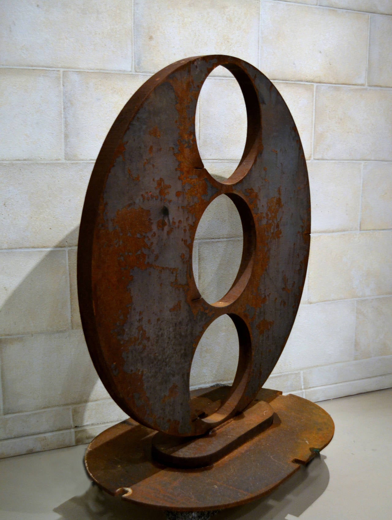 Artist Simi Dabah (b. 1927), a highly respected and listed California artist is known for his commitment to the environment by only creating his sculptures
using industrial reclaimed steel. 

He assembles steel pieces and often cuts out elements