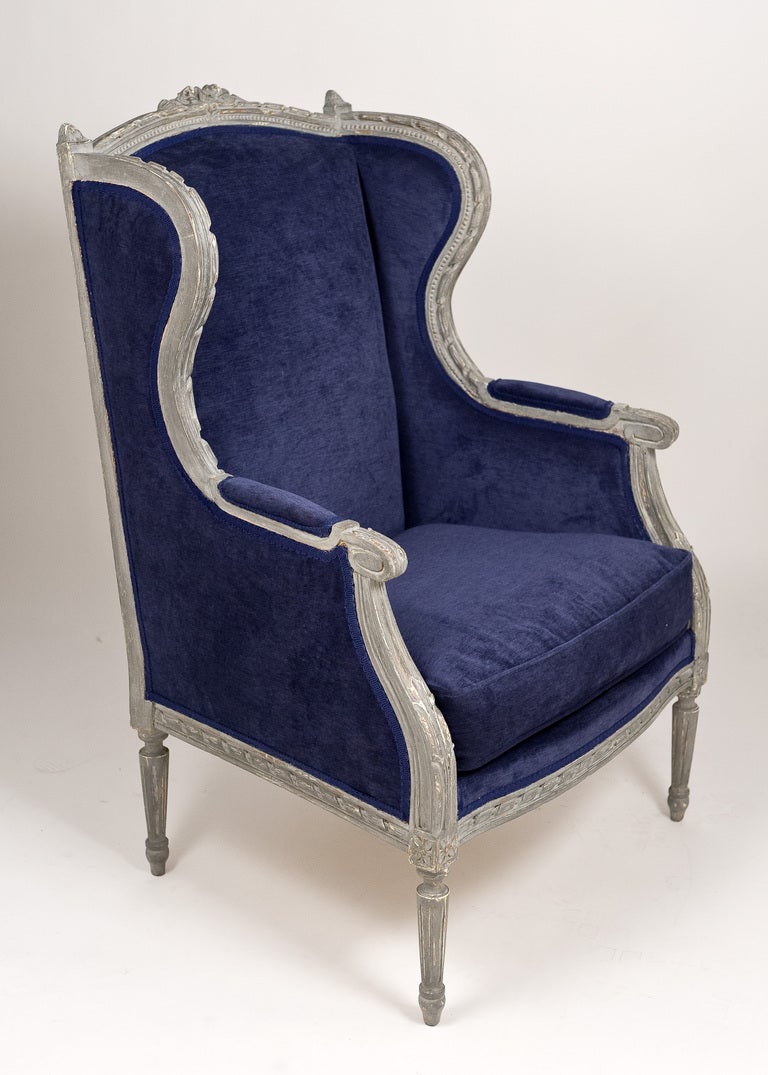 French Louis XVI Hand Carved Bergere