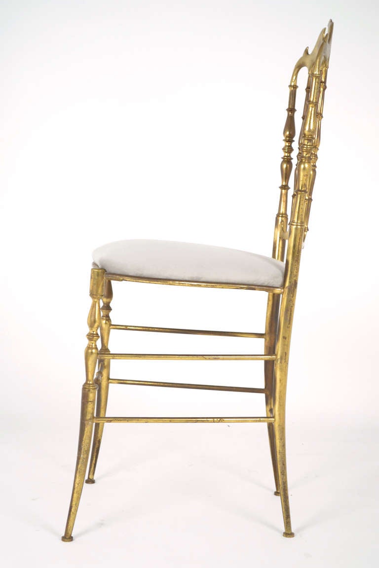 Vintage Pair of Brass Chiavari Chairs In Good Condition In Austin, TX