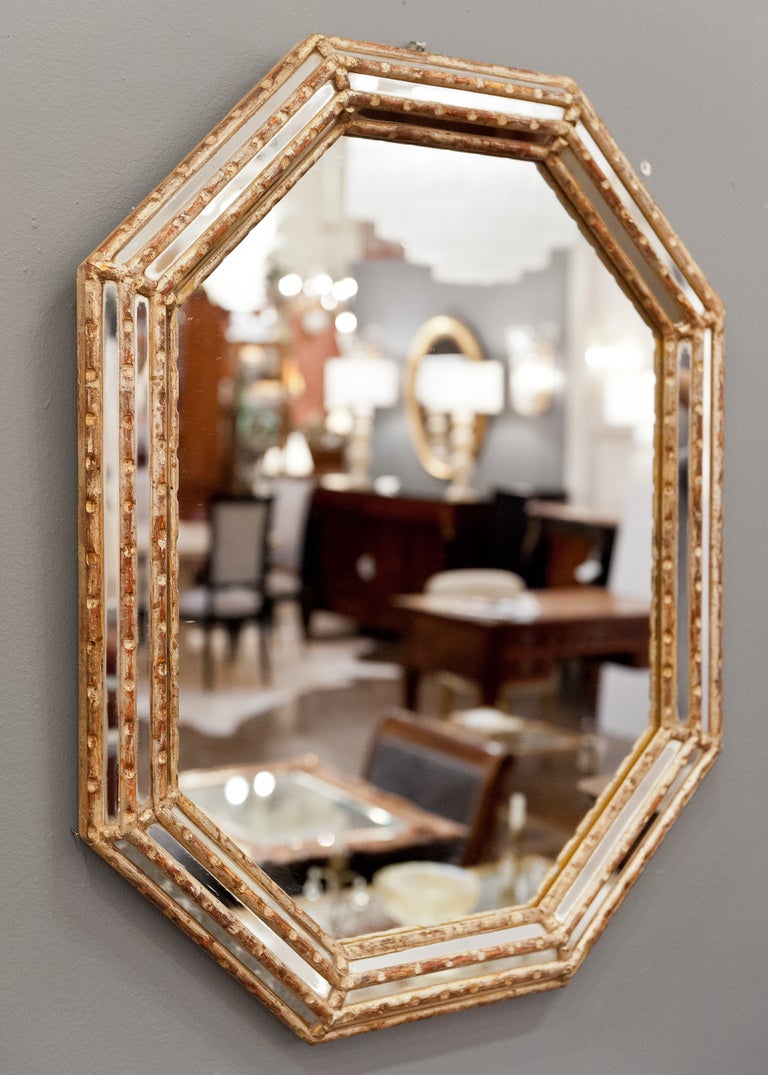 Italian Gold Leafed Octagonal Mirror In Good Condition In Austin, TX