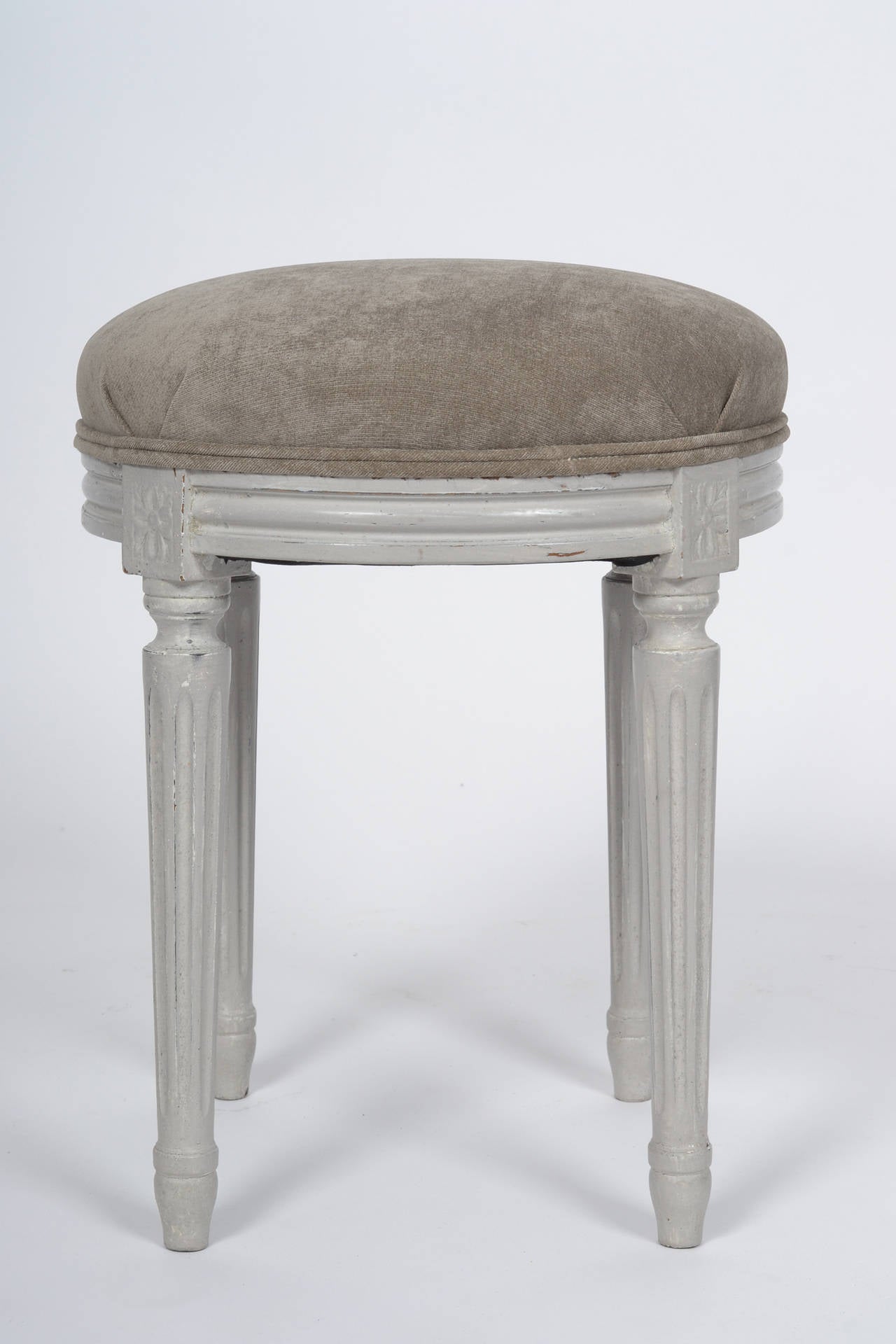 Early 20th Century French Louis XVI Style Pair of Stools