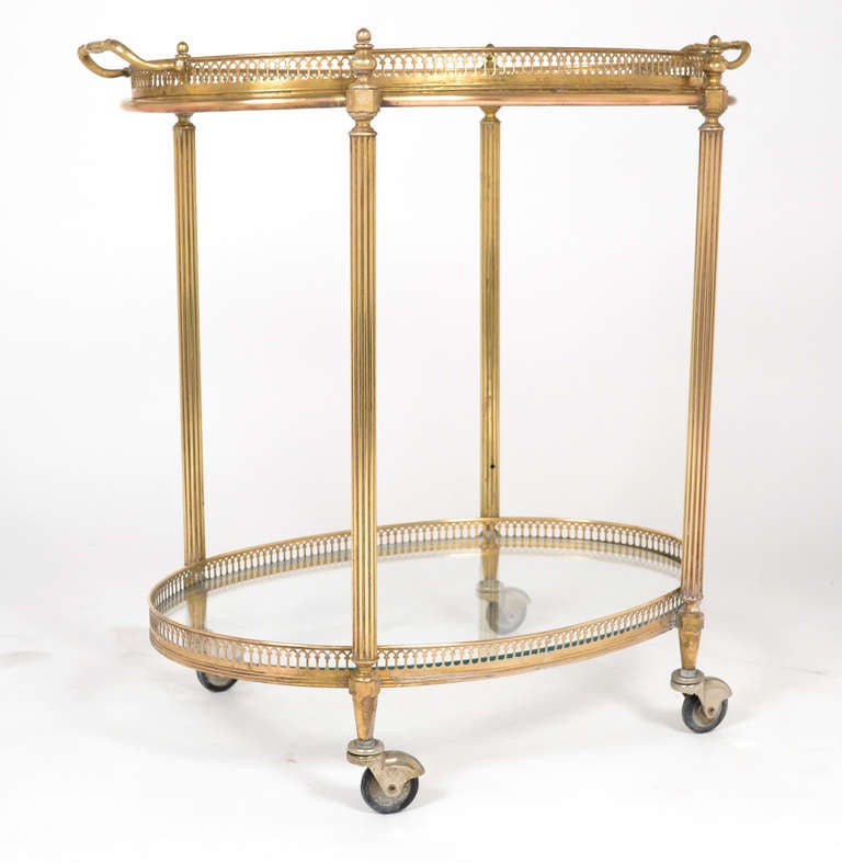 Milieu du XXe siècle Chariot de bar ovale en laiton Art Déco français