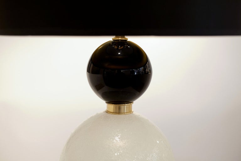 Modern Pair of Murano Jet Black and Pulegoso Glass Lamps For Sale