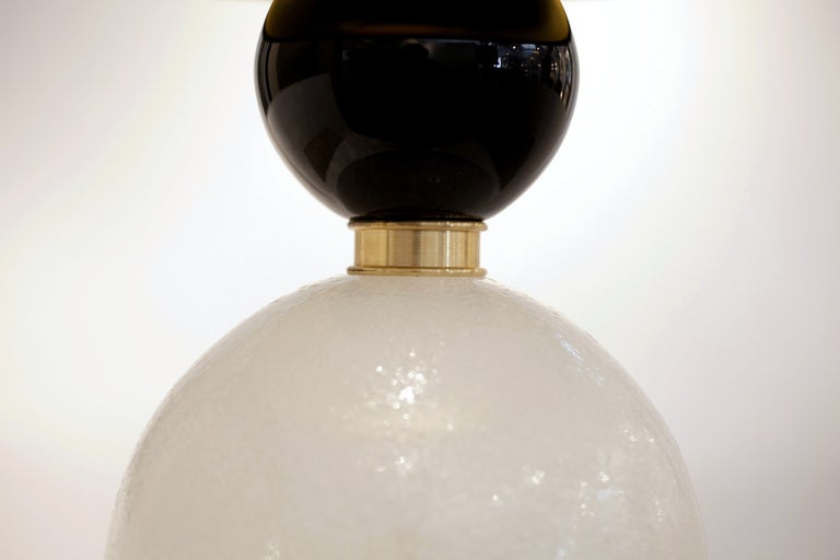 Paire de lampes de Murano en verre de Murano noir jais et verre Pulegoso Excellent état - En vente à Austin, TX