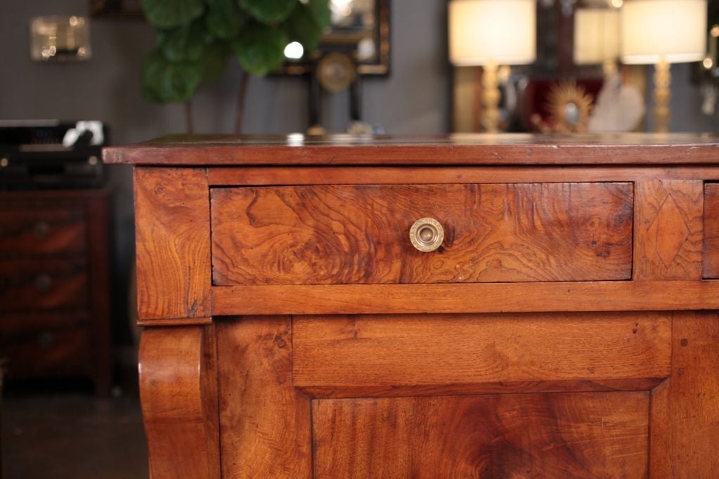 French Restoration Period Solid burled walnut Buffet 3