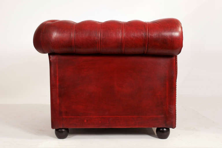 Mid-20th Century Vintage Pair of Red Leather Chesterfield Club Chairs