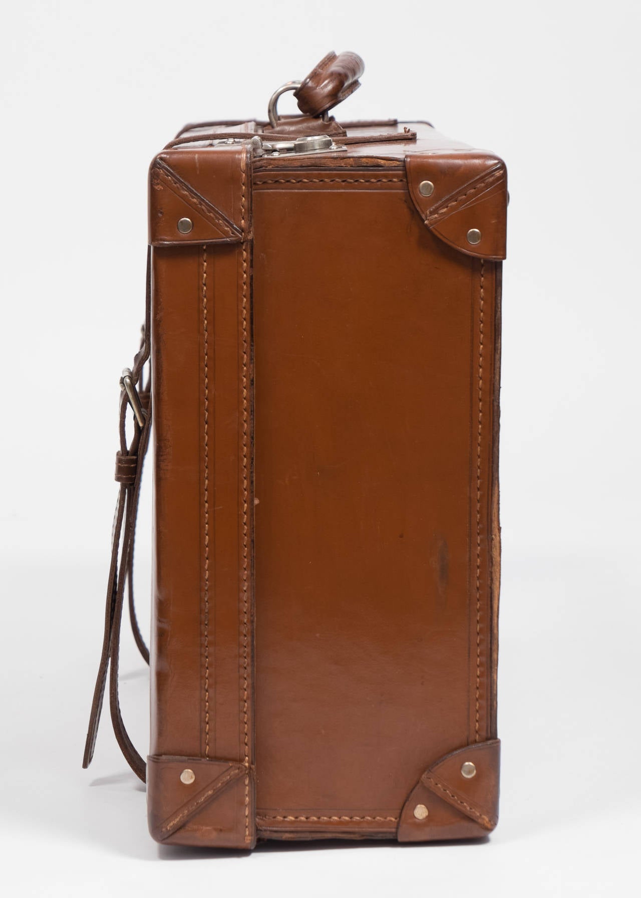 French Vintage Leather Suitcase In Good Condition In Austin, TX