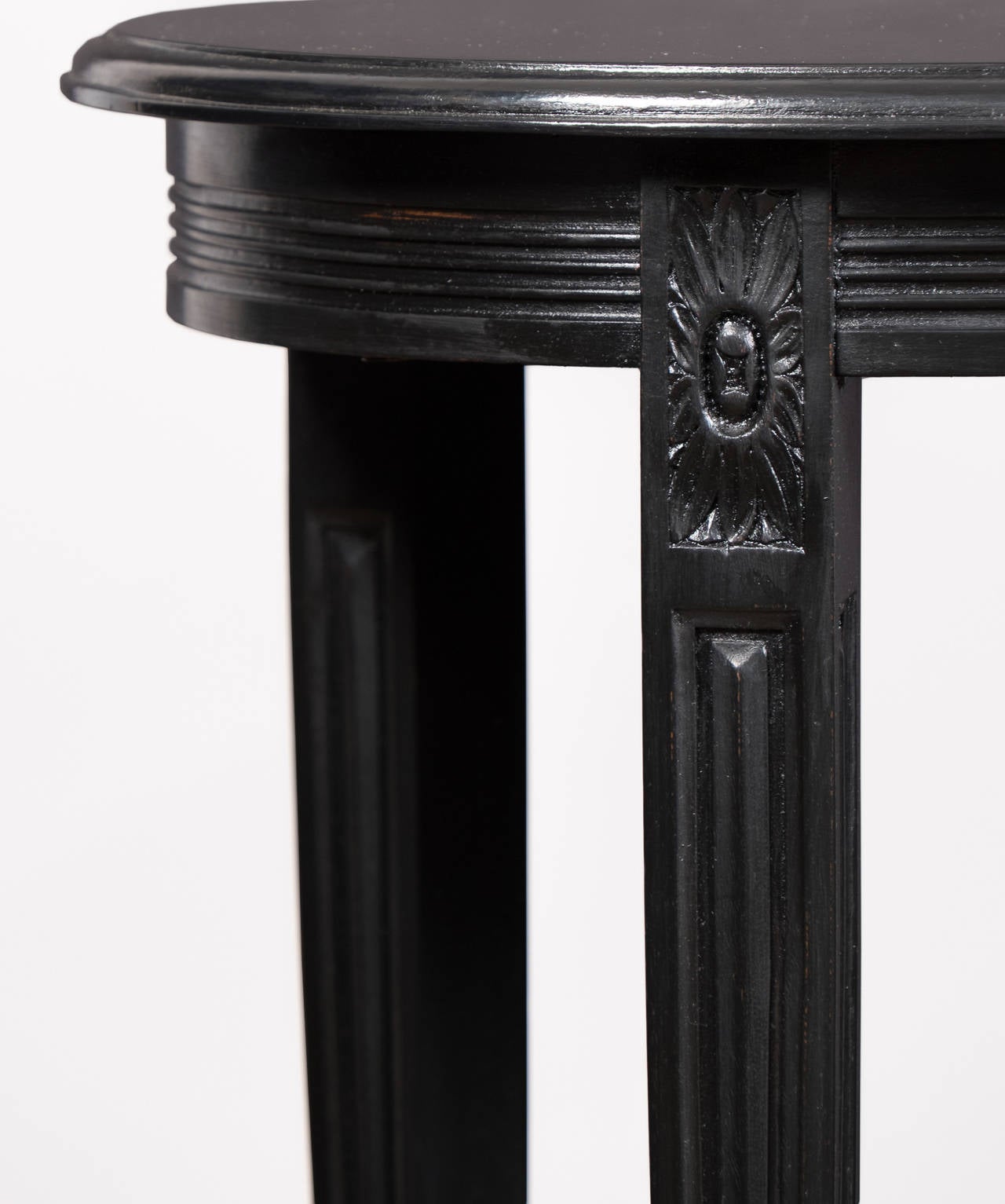 French Art Deco Side Table 6