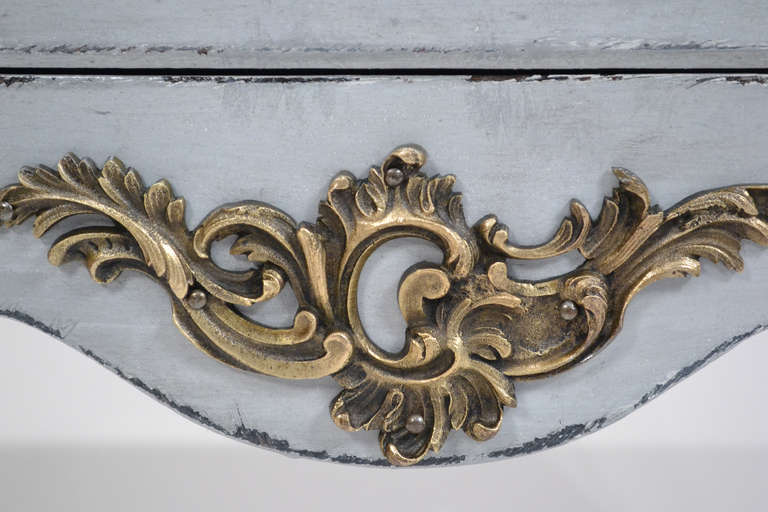 French Louis XV Gray Marble Top Bombé Chest 5