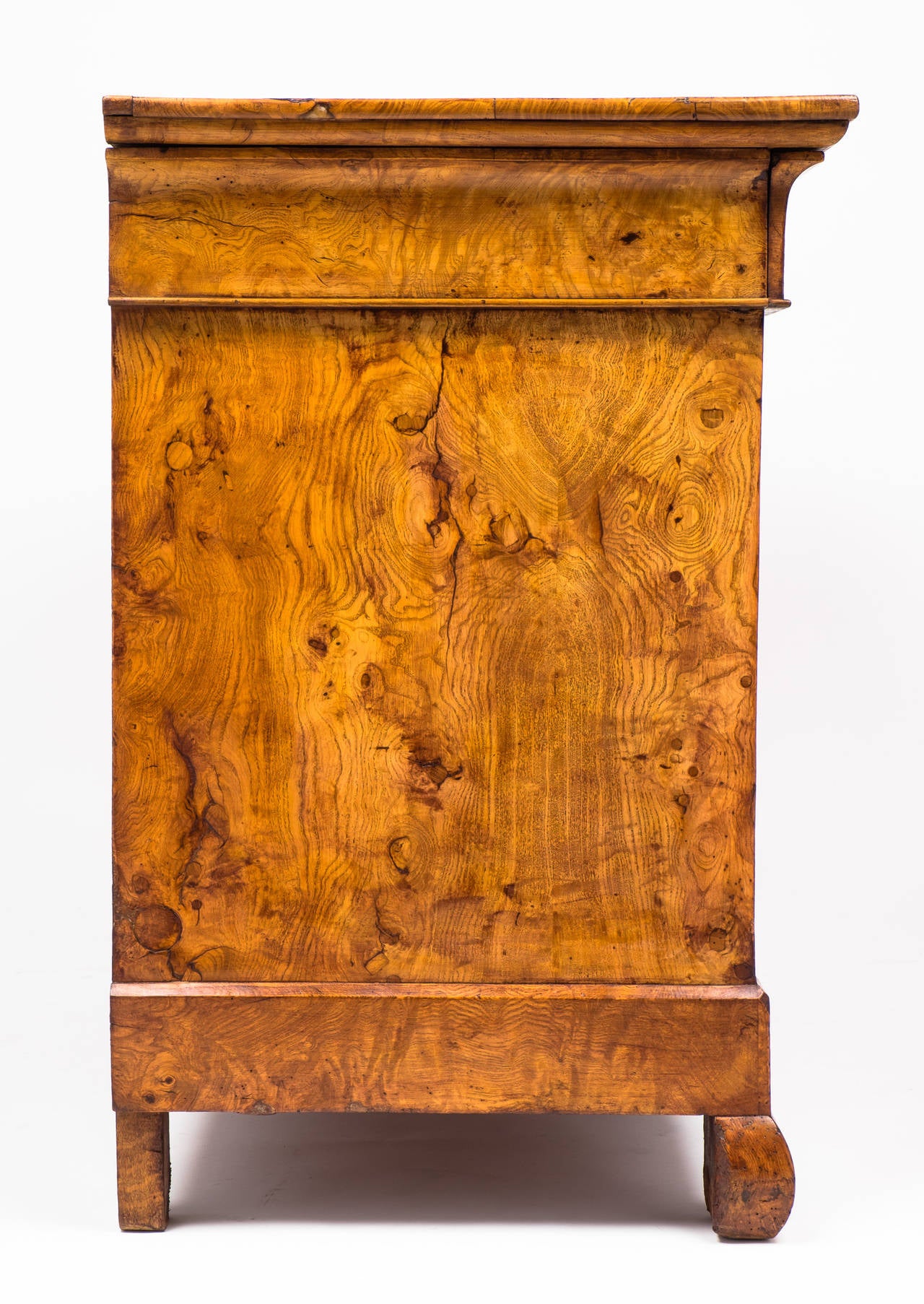 French Charles X Period Burl Elm Chest of Drawers In Good Condition In Austin, TX