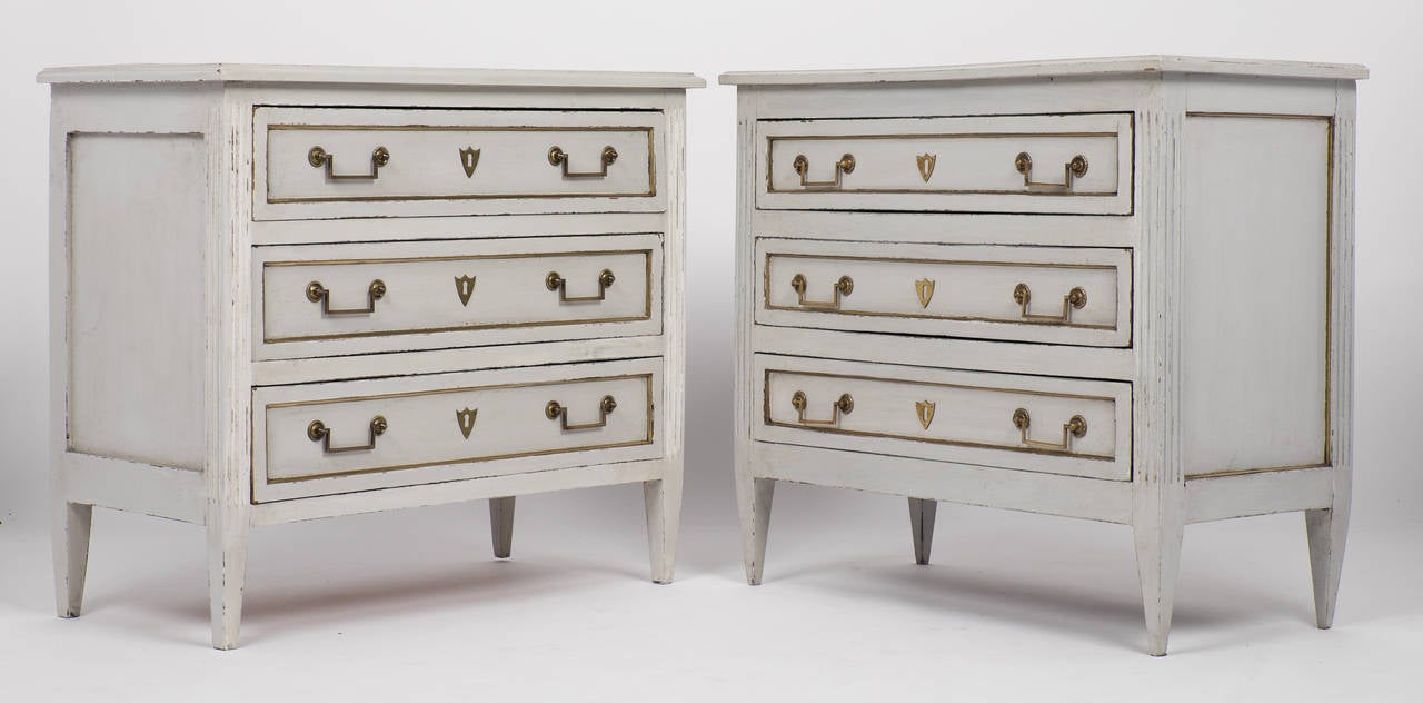 French Louis XVI Pair of Painted Chests of Drawers