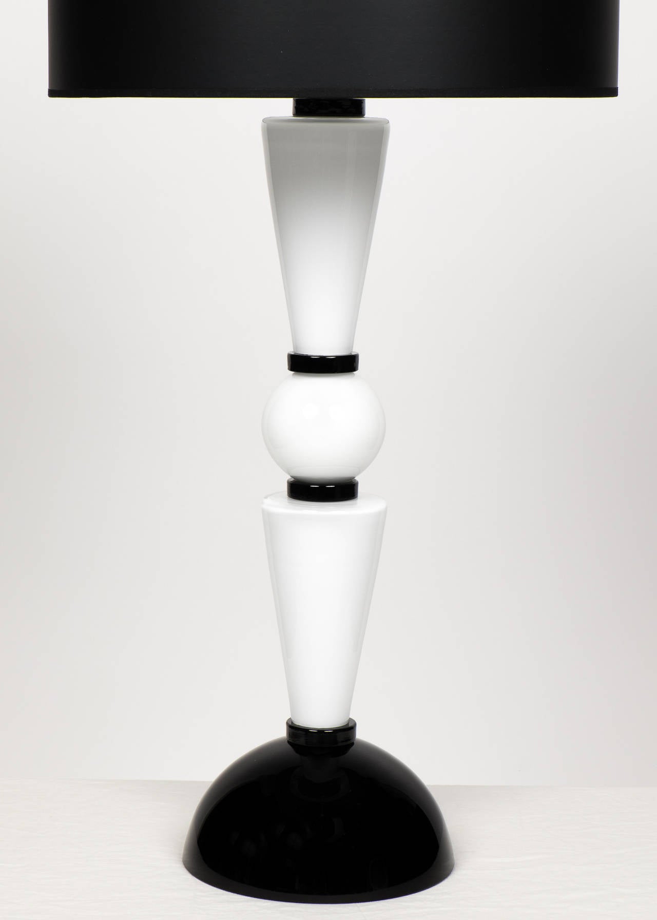 Mid-Century Modern Murano Jet Black and Pure White Glass Lamps
