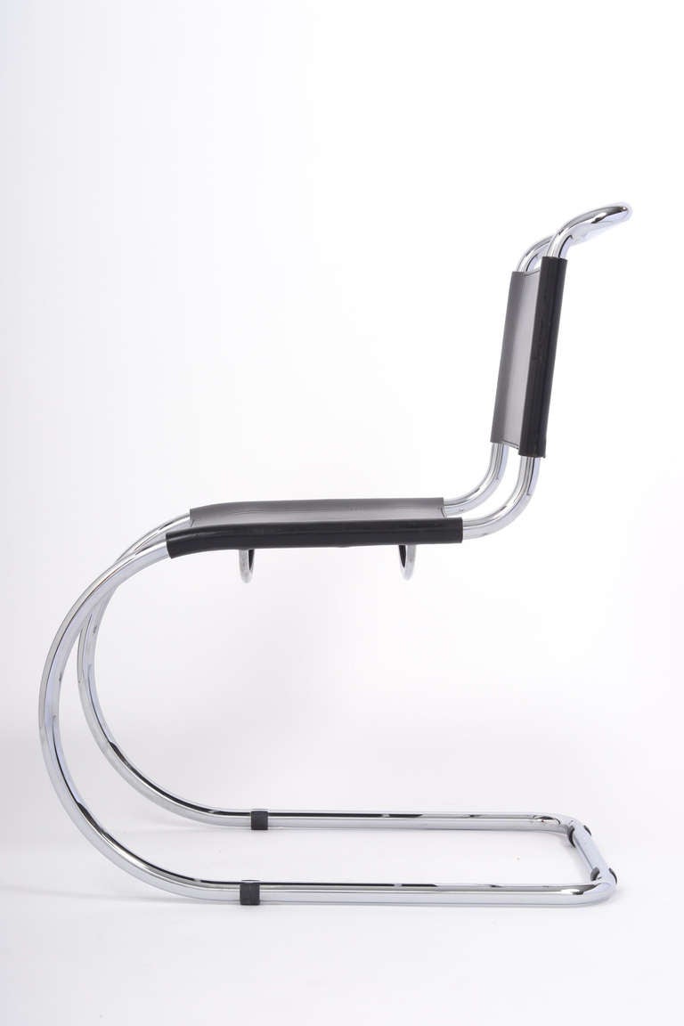 Pair of MR Cantilever Chairs by Mies Van Der Rohe, 1967 In Good Condition In Austin, TX