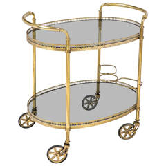Chariot de bar français vintage en laiton et verre fumé