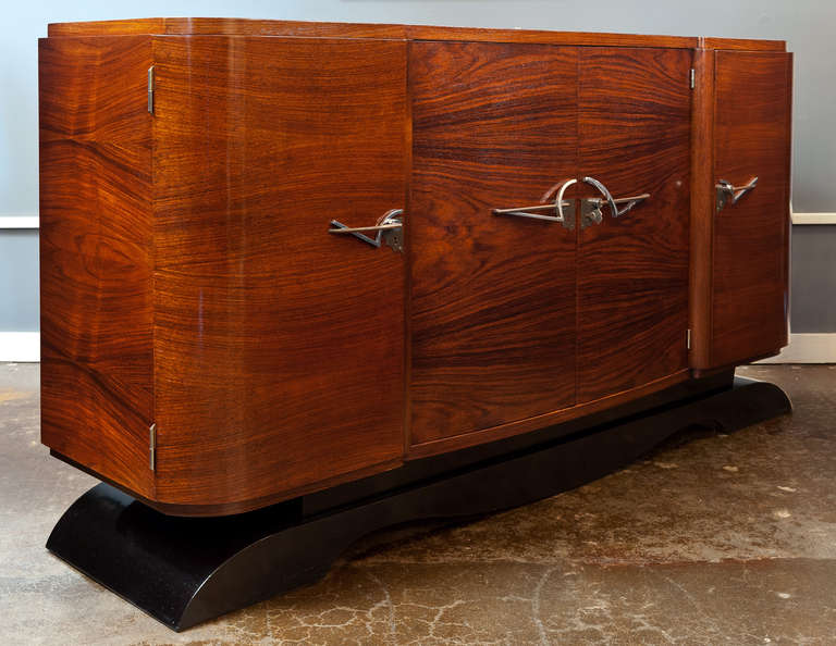 Dynamic French Art Deco Period Rosewood Buffet In Good Condition In Austin, TX