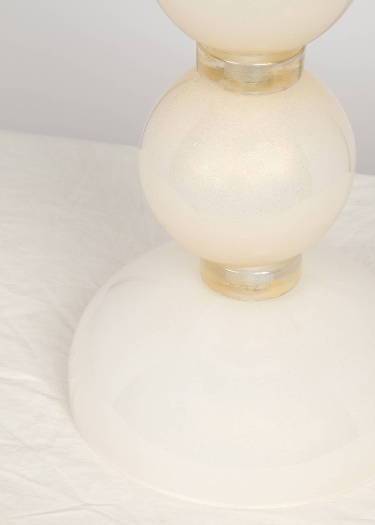 Murano Lamps in Ivory and Gold Glass For Sale 2