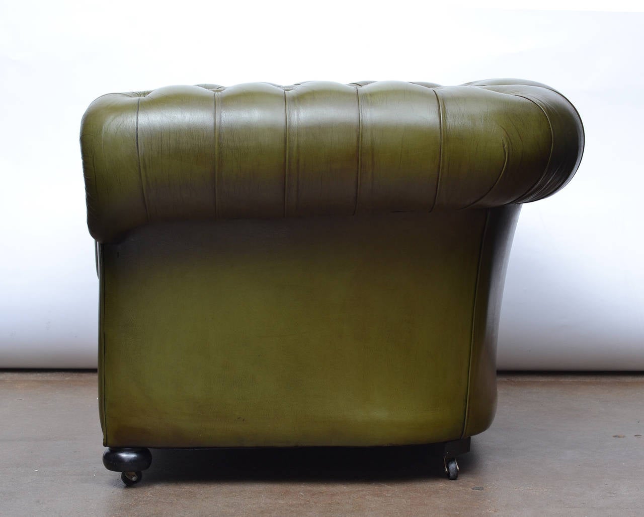 Vintage Pair of Leather Chesterfield Club Chairs at 1stDibs