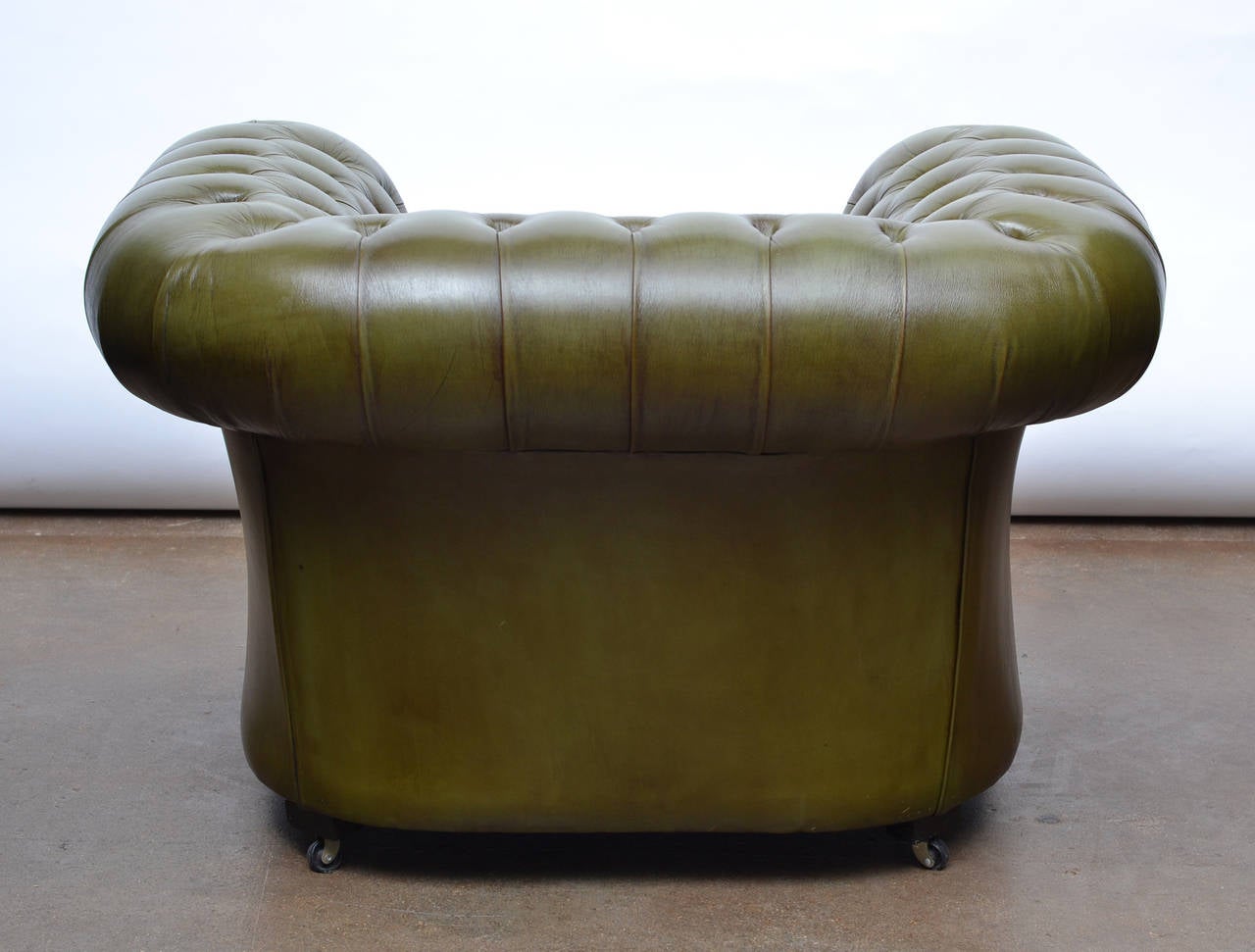 Vintage Pair of Leather Chesterfield Club Chairs at 1stDibs