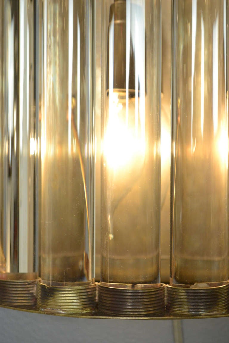 Paire d'appliques en tube de verre de Murano et laiton en vente 1
