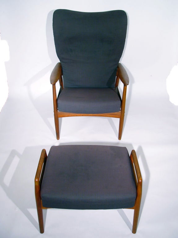 1950's FLARED TALL BACK RECLINING ARMCHAIR WITH OTTOMAN by Dux 3