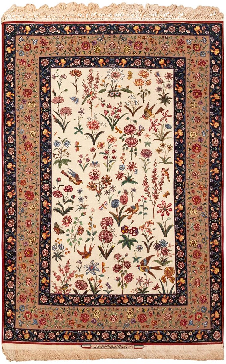 Isfahans Rugs (or Esfahans Rugs) , claim a very proud tradition among Persian rugs going back to Safavid times in the seventeenth century. Isfahan was then the capital of Persia and many of the court quality carpets of this period that survive today