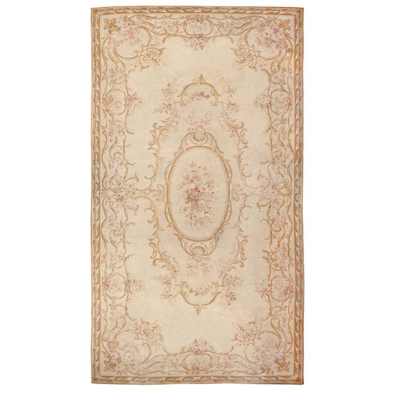 Antique French Aubusson Carpet For Sale at 1stdibs