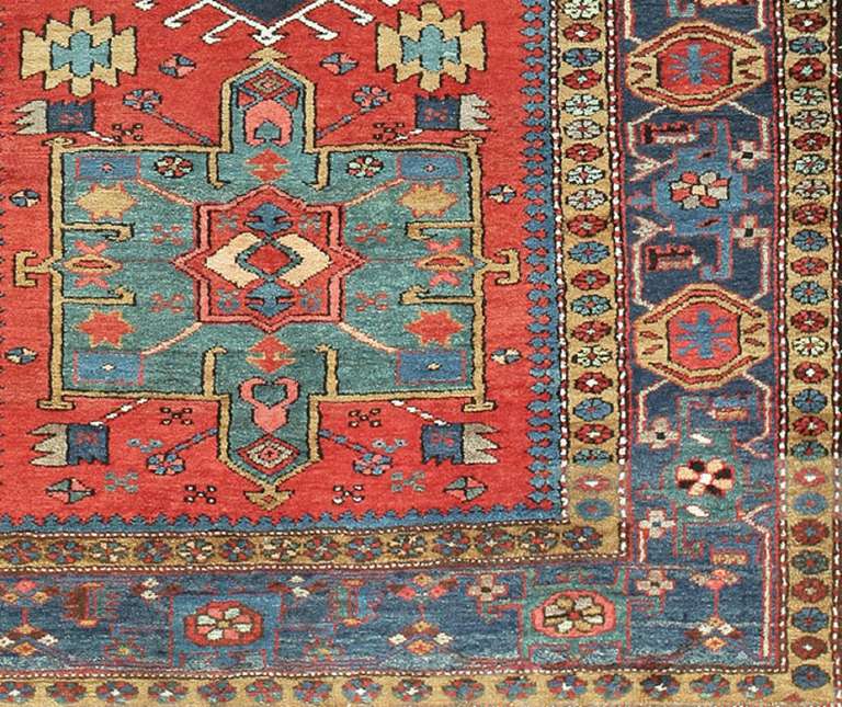 Small Antique Persian Heriz Scatter Rug In Excellent Condition In New York, NY