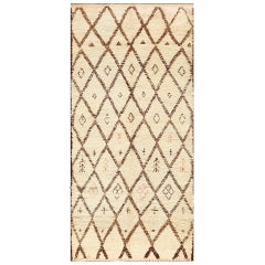 Tapis marocain vintage. Dimensions : 1,68 m x 3,35 m (5 ft 6 in x 11 ft)