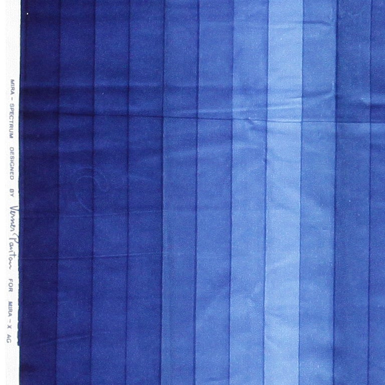 Danish Vintage Verner Panton Gradient Textile in Blue. Size: 3 ft 10 in x 3 ft 10 in