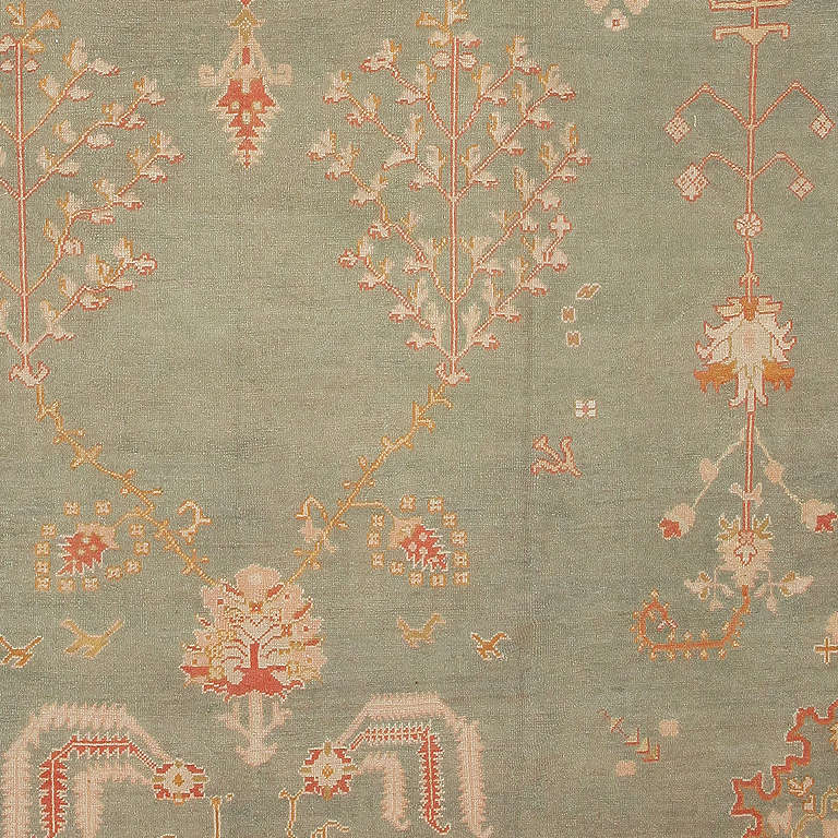 Antique Oushak In Good Condition In New York, NY