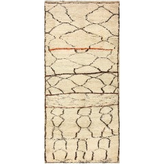 Ivory and Black Beni Ourain Moroccan Rug. Size: 5 ft 5 in x 11 ft 8 in