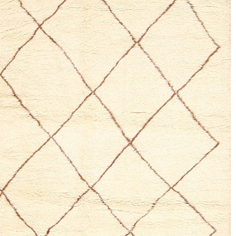 Minimalist Large Moroccan Rug 48081